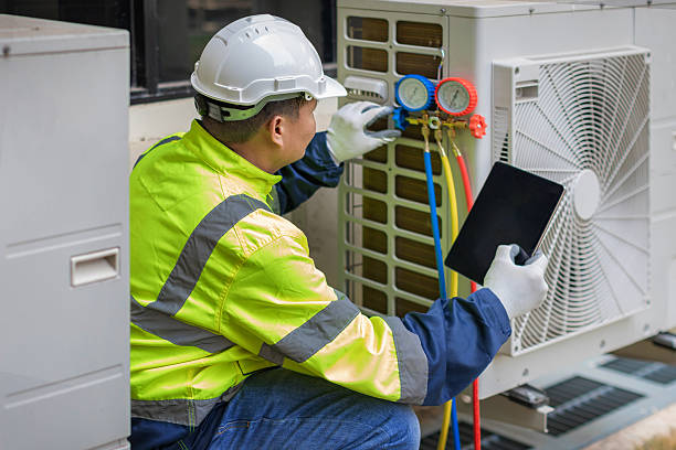 Professional Hvac technician working in Nevada, TX